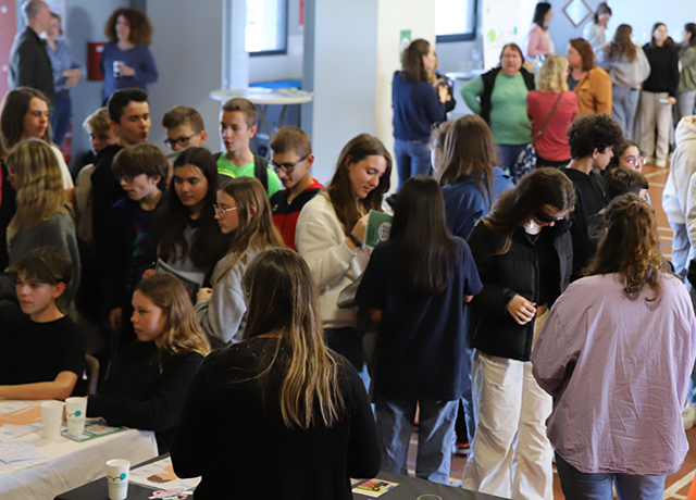 380 ados à la rencontre des pros de santé pour évoquer leur santé