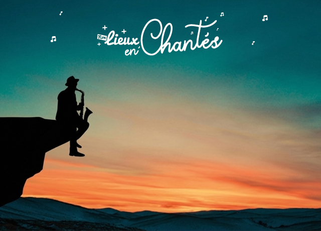 Photographie de musiciens et d'enfants sur scène
